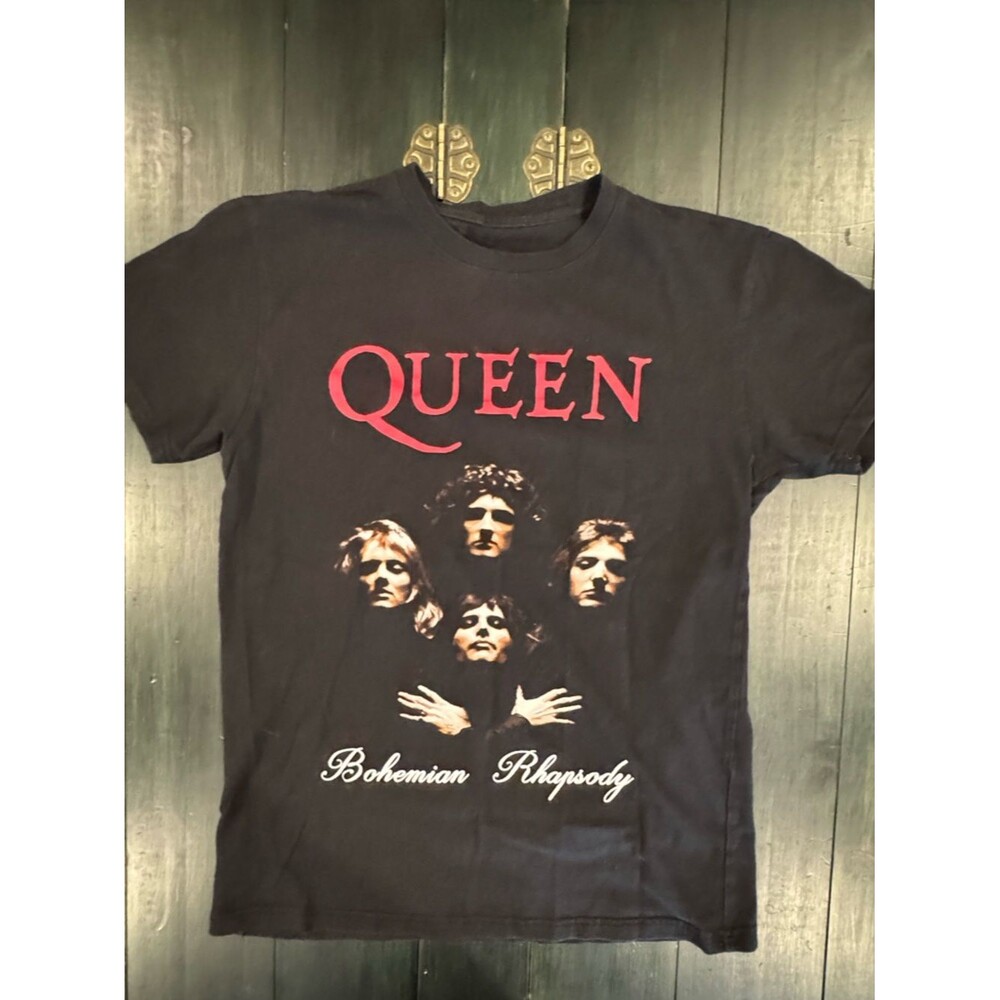 Queen Bohemian Rhapsody Women’s Medium T-Shirt (see measurements)